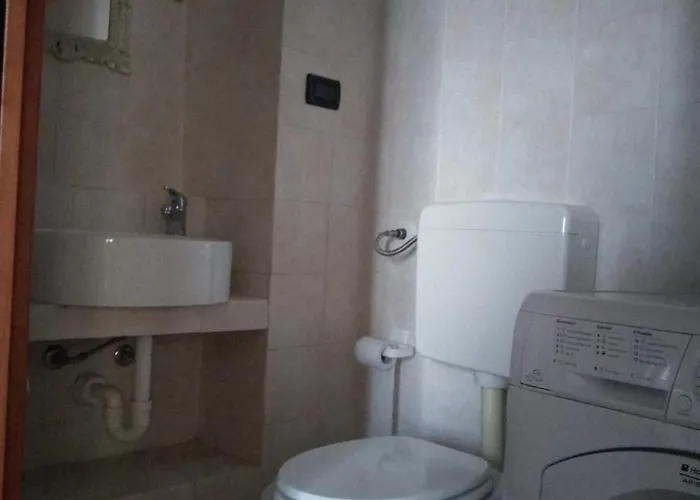 Lägenhet La Mansarda Di Pia *